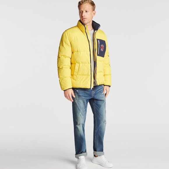 NAUTICA Men’s Tempasphere Puffer Jacket in Yellow - Picture 3 of 12